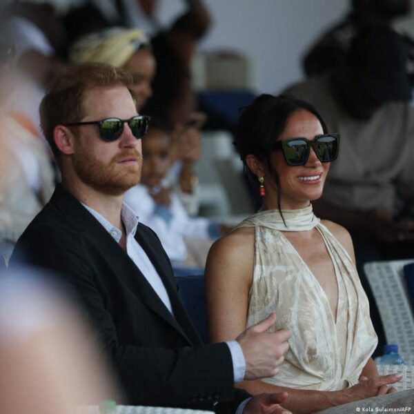 Princas Harry ir Meghan Markle grįžta į Jungtinę Karalystę po šešerių metų JAV