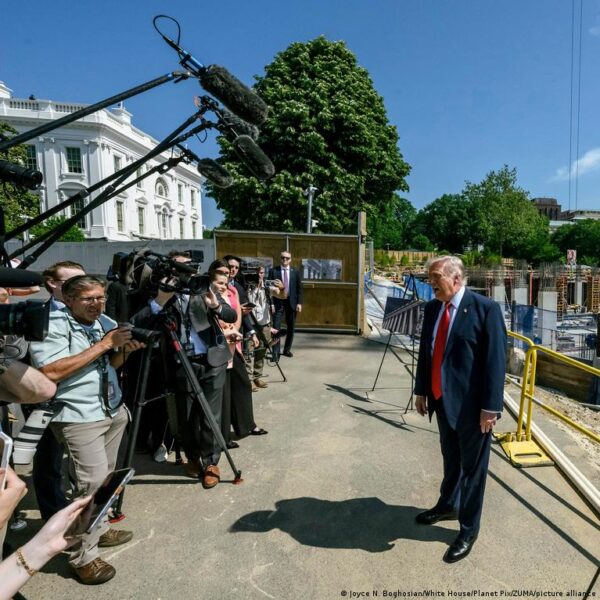 Trumpas kreipiasi į Aukščiausiąjį Teismą dėl leidimo tęsti Baltųjų rūmų baliaus salės statybas
