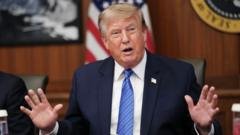 Trumpas Neigia Jav Ginkl Trkum Ir Teigia Kad Informacijos Nutekintojai Yra Iekomi