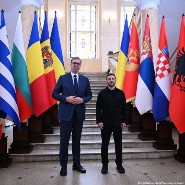 Ukrainos Prezidentas Zelenskis Pirm Kart Lankosi Serbijoje