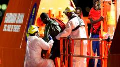 Daugiau nei 80 migrantų bijoma žuvusių prie Kanarų salų