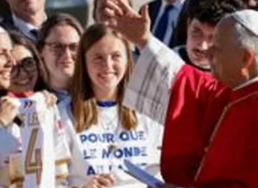 Popiežius Leonas XIV Paryžiuje perspėjo dėl dirbtinio intelekto poveikio žmoniškumui