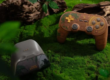 8BitDo pristatė riboto leidimo Tomb Raider 30-mečiui skirtus žaidimų valdiklius