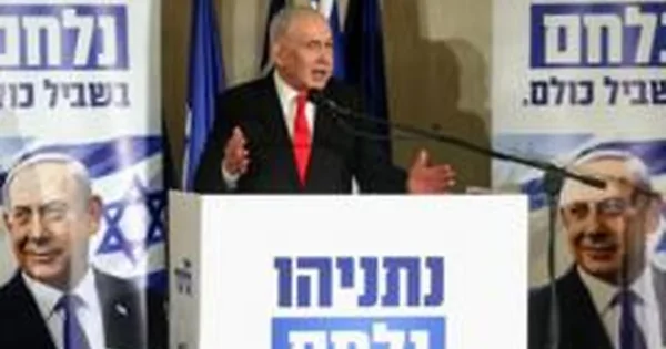 Benjaminas Netanyahu žada paduoti „Haaretz“ į teismą dėl teiginio apie perspėjimą prieš 2023 m. spalio 7-osios išpuolį