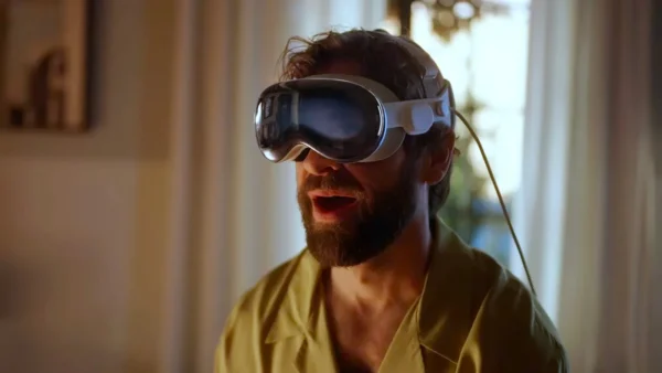 Apple kuria lengvesnę ir pigesnę Vision mišrios realybės ausinę