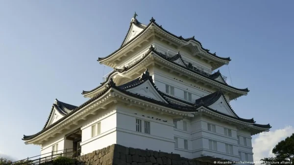 Japonijos šventyklos ieško naujų būdų išlikti mažėjant tikinčiųjų bendruomenėms