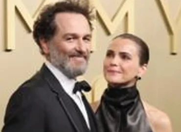 Matthew Rhys per 2026 metų „Primetime Emmy“ apdovanojimus laimėjo du pagrindinio vaidmens apdovanojimus