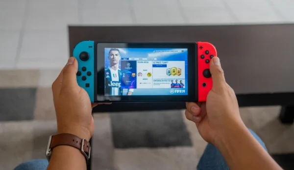 Nintendo laimėjo 4,5 mln. dolerių bylą prieš piratinių Switch žaidimų platintoją
