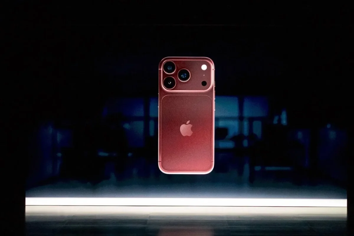 Kinijoje pradėti išankstiniai „iPhone 18 Pro“ ir „iPhone 18 Pro Max“ užsakymai