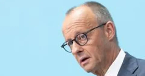Friedrichas Merzas žada išlaikyti valdančiąją koaliciją po skaudžių CDU pralaimėjimų žemių rinkimuose