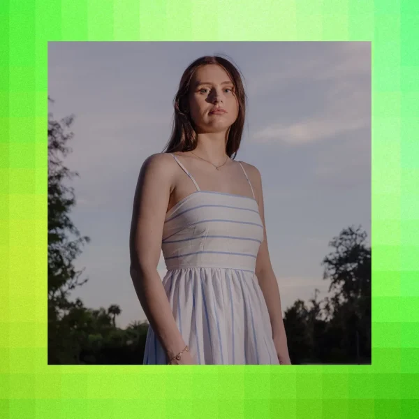 Uncanny Valley laidoje pasakojama apie moterų patirtą persekiojimą internete