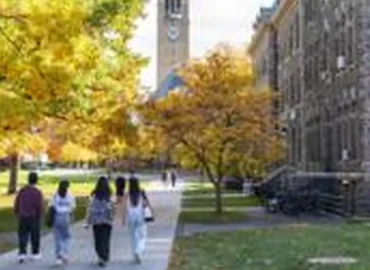JAV prokurorai atnaujino tyrimą dėl įtariamo grupinio išžaginimo Cornell universitete
