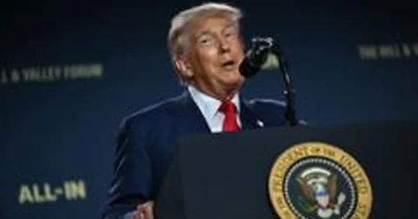 Donaldas Trumpas paskelbė apie planus kurti „AI Force“ ir skirti dirbtinio intelekto patarėją