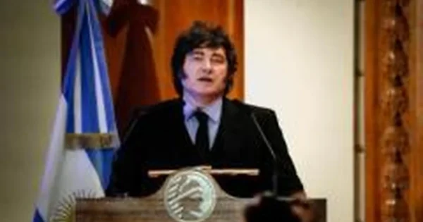 Argentina pateikė baudžiamąjį skundą dėl naftos ir dujų veiklos Folklando salose