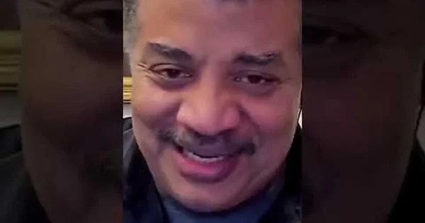 StarTalk trumpame vaizdo įraše juokais aiškina penkis Lagranžo taškus