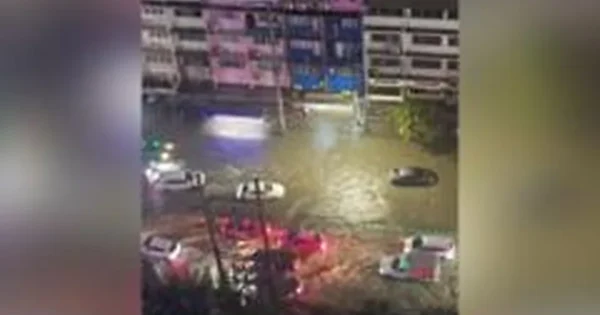 Po smarkių liūčių Bankokas paskelbtas nelaimės zona