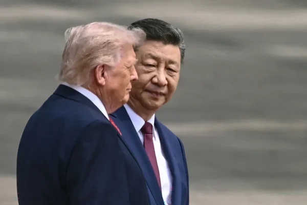 Trumpo ir Xi Jinpingo susitikime Vašingtone daug dėmesio teks AI, muitams ir retiesiems mineralams