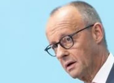 Friedrichas Merzas žada išlaikyti valdančiąją koaliciją po skaudžių CDU pralaimėjimų žemių rinkimuose