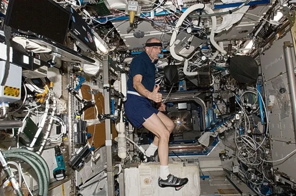 Tyrimas rodo, kad TKS įprastos treniruotės padeda išlaikyti širdies būklę Marso gravitacijai