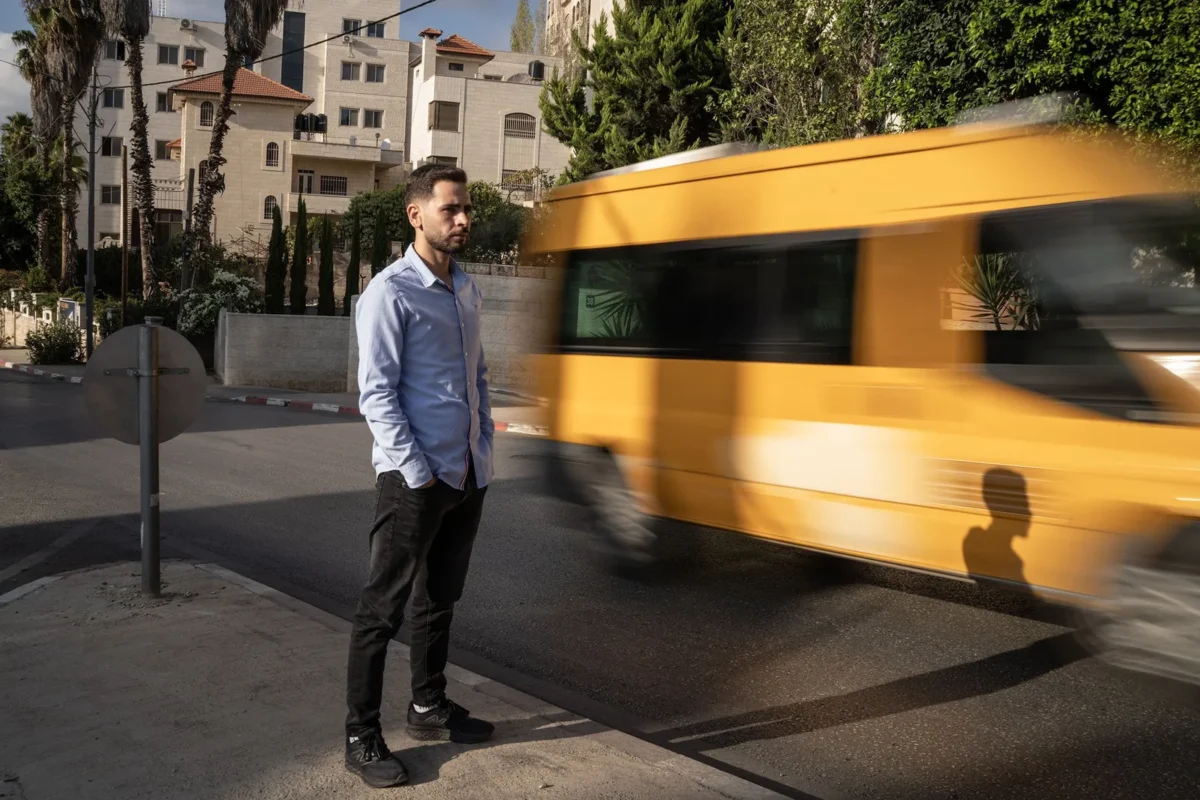 Telegram kanalas padeda palestiniečių vairuotojams orientuotis Vakarų Krante