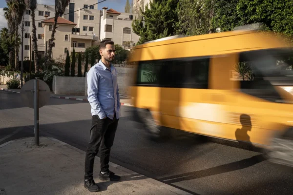 Telegram kanalas padeda palestiniečių vairuotojams orientuotis Vakarų Krante