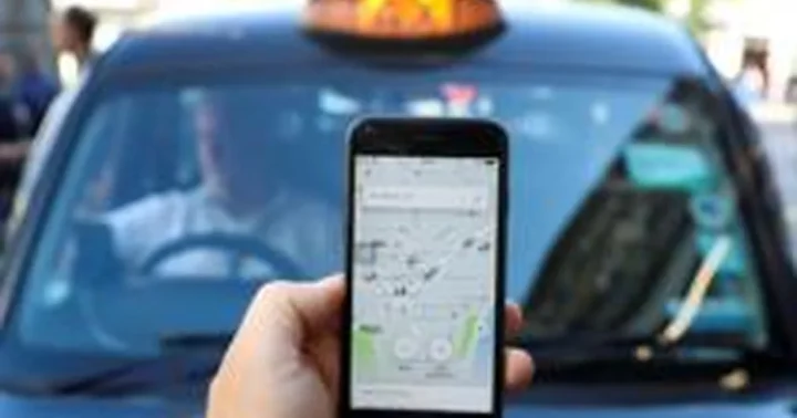 Londono teismas atmetė beveik 200 mln. svarų vertės juodųjų taksi vairuotojų ieškinį prieš Uber