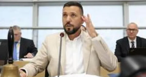Saksonijos-Anhalto žemės parlamento pirmininku pirmą kartą išrinktas AfD atstovas
