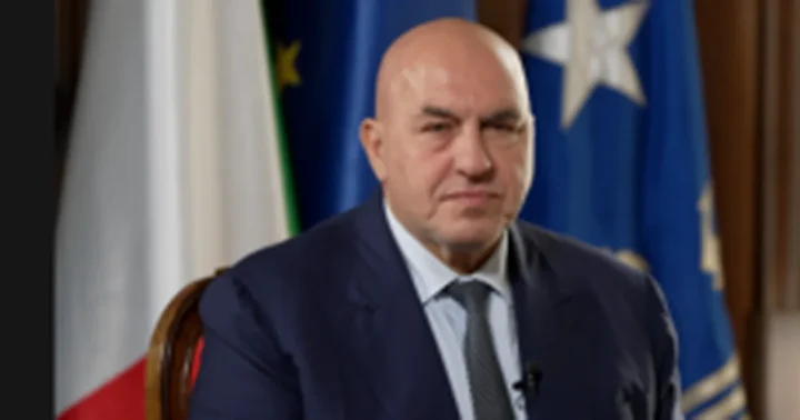 Italijos gynybos ministras Guido Crosetto sukritikavo JAV sprendimą riboti paramą Ukrainai