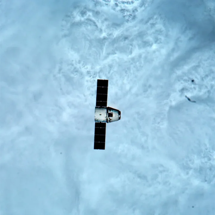 SpaceX Dragon krovininis erdvėlaivis prisijungė prie TKS Harmony modulio