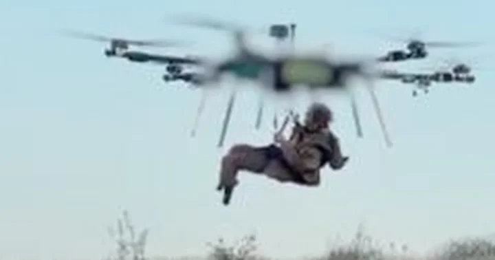 Ukraina pranešė pirmą kartą dronu evakavusi sužeistą karį iš fronto linijos