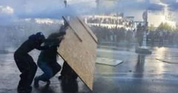 Prancūzija žada 3 tūkst. papildomų mokytojų po moksleivių protestų