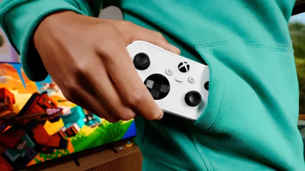 Microsoft pristatė Xbox Nano Controller su 18 standartinių valdymo įvesčių