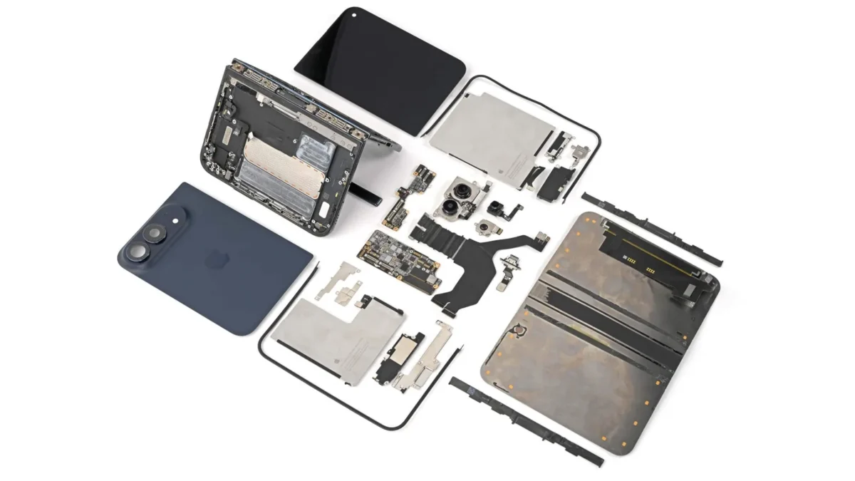 iFixit išardė „iPhone Duo“ ir įvertino galimas ekrano gedimų priežastis