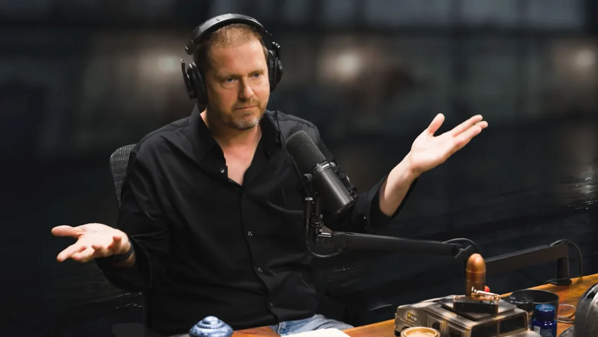 Timas Heideckeris 2021 metais surengė beveik 12 valandų trukusią „The Joe Rogan Experience“ parodiją