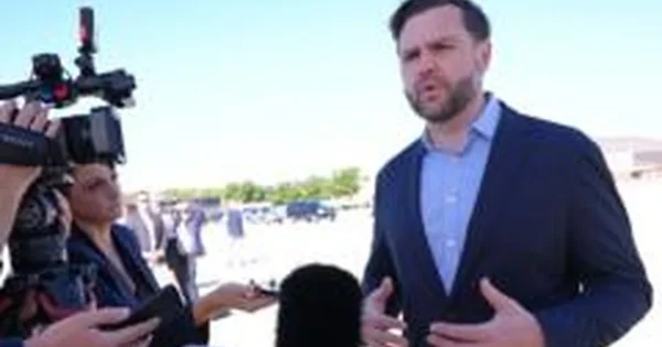 JD Vance suabejojo Nidal Hasan egzekucija sušaudant ir sakė jos nežiūrėsiantis