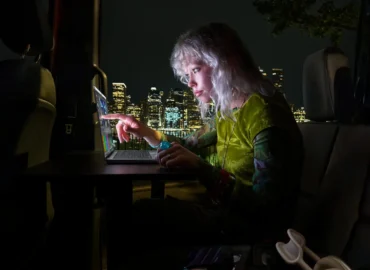 Apple pristatė 14 ir 16 colių „MacBook Pro“ su tandem OLED ekranais ir M5 Pro bei M5 Max lustais