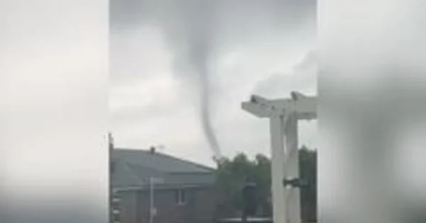 Retas tornadas nusiaubė Ulladulla miestelį Australijoje