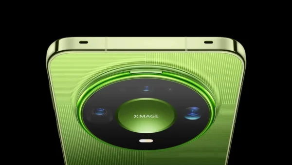 Huawei pristatė „Mate 90“ seriją, o „Mate 90 RS Ultimate Design“ prekyba prasidėjo spalio 1 dieną