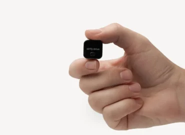Twelve South pristatė belaidžio CarPlay adapterį AirFly Drive