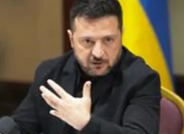 Rusija apkaltino Ukrainą ataka prieš naftos perdirbimo gamyklą po V. Zelenskio pareiškimo dėl smūgių atnaujinimo