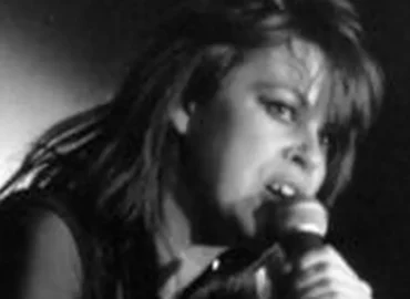 Timo Finno garaže rasti trys neišleisti Chrissy Amphlett įrašai