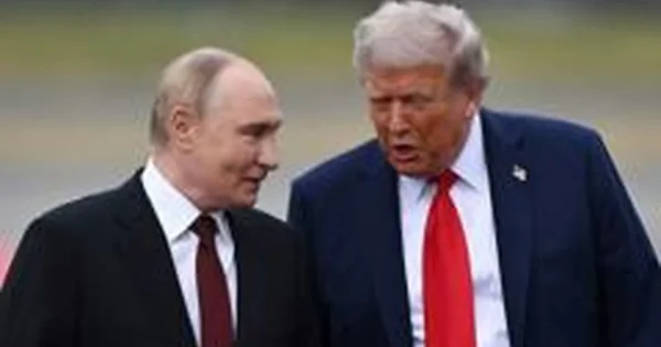 D. Trumpo susitarimas su Rusija išryškino spaudimą mažinti degalų kainas
