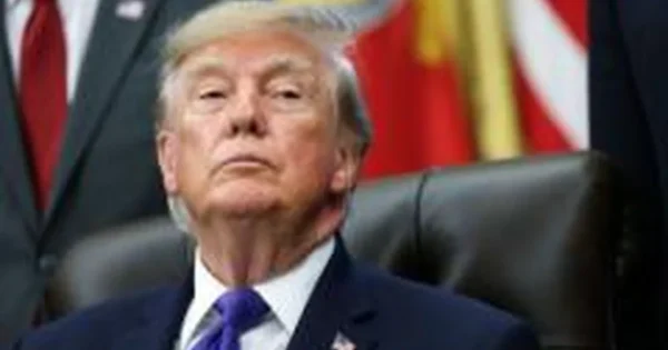 Donaldas Trumpas sakė, kad jo reklamose nebebus naudojamos mokesčių mokėtojų lėšos